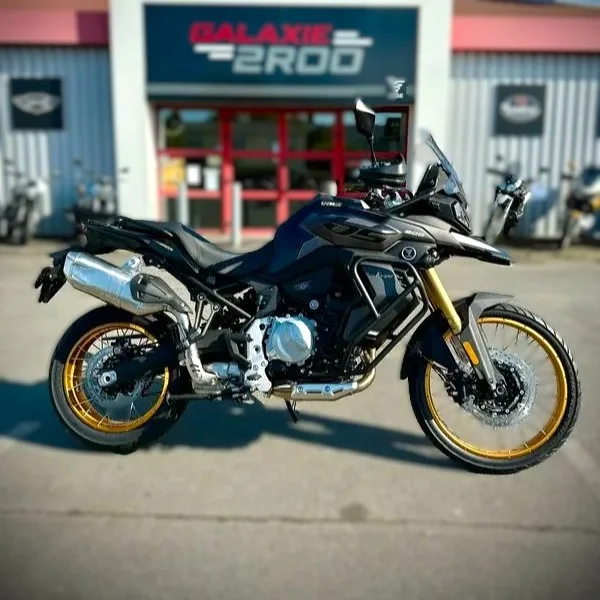 Voge 900 DSX 2026 profil - Galaxie 2 Roo Cholet