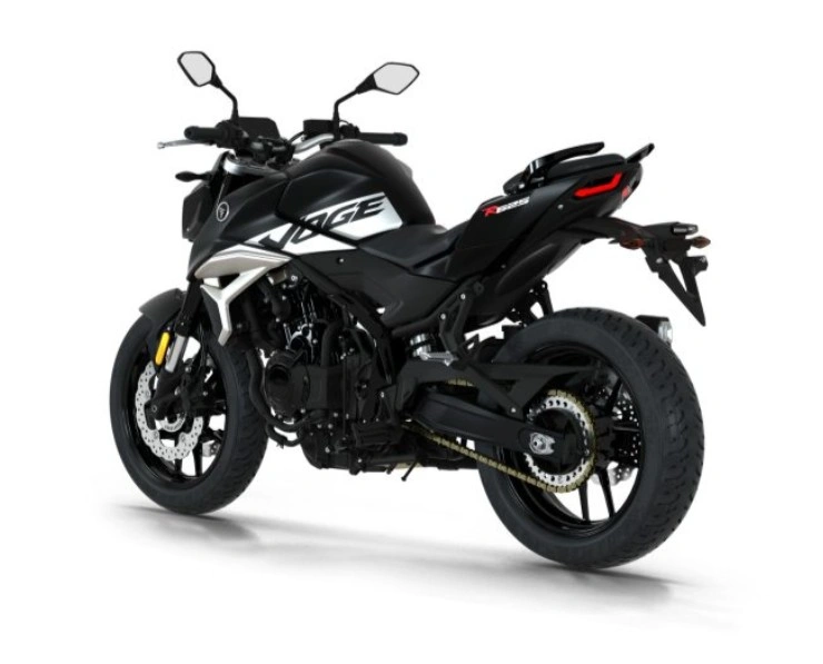 Voge Naked R 625 2026 noir profil gauche arrière - Galaxie 2 Roo Cholet